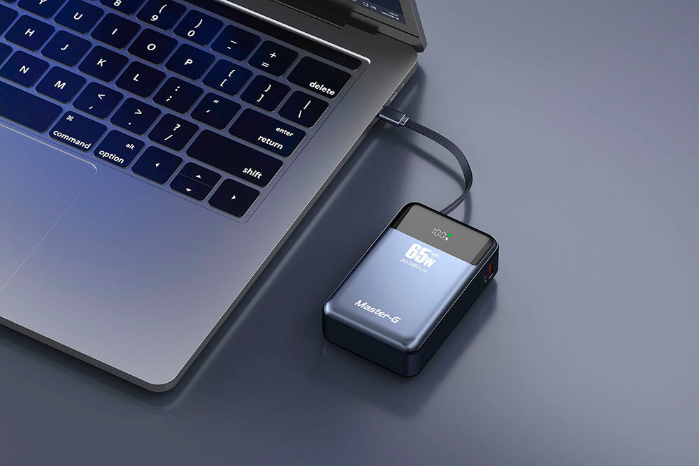 Cargador Portátil Master-G UCP20PD65D